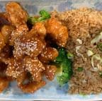 Best Sesame Chicken (Lunch) in Perrysburg, OH