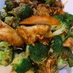 Best Chicken with Broccoli with Dark Sauce in Perrysburg, OH